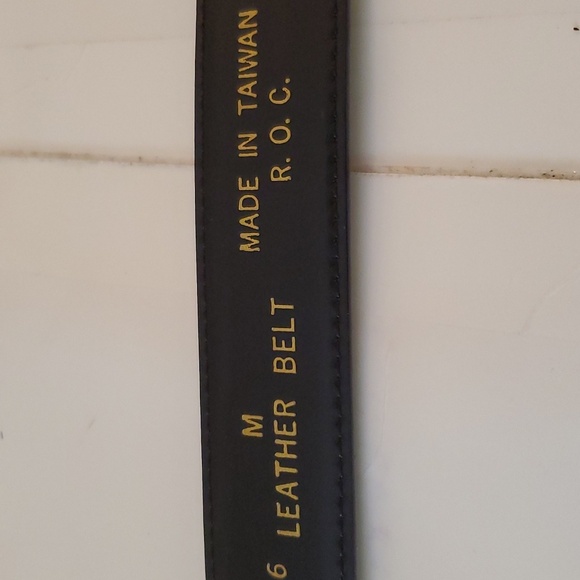 New without tags womens X black leather belt in size S, M & L - Picture 7 of 8